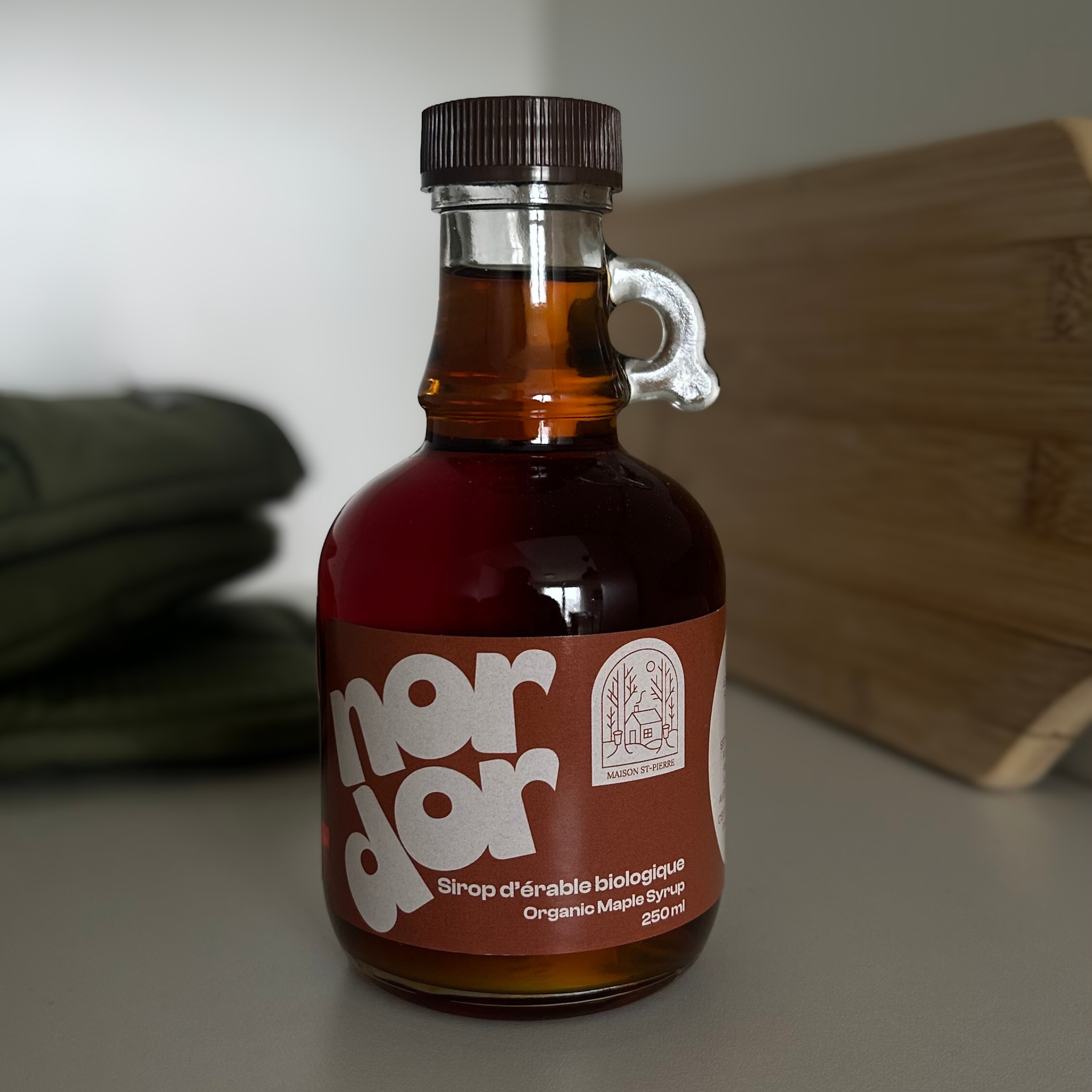 Sirop d'érable ambré biologique du Québec pur à 100%